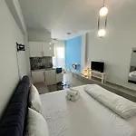 Dreamy Center 5 Thesbnbgr Appartement *